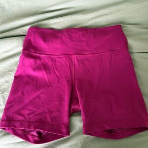 Lululemon wunder under biker shorts